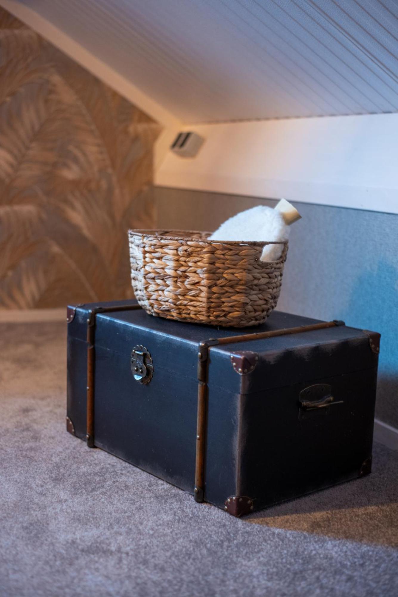 Sfeervol Appartement Het Knooppunt Nuis Esterno foto